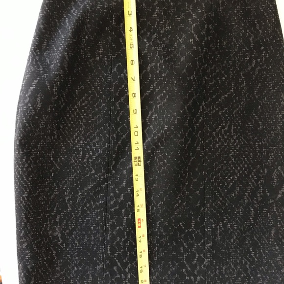 😍TAHARI Snake Print Pencil Skirt - Picture 5 of 7
